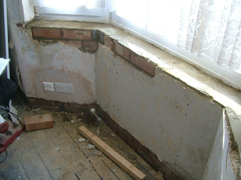 frontroomwallrepaired