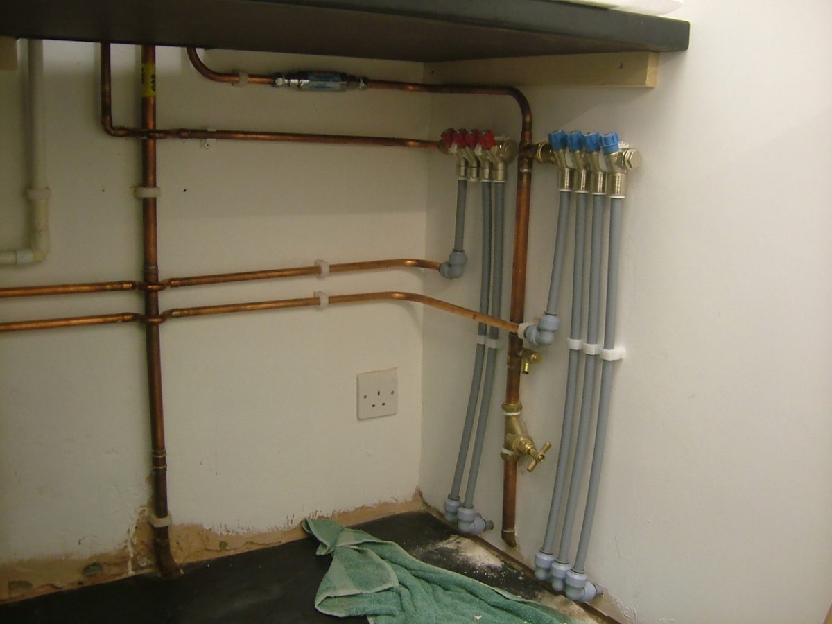 showermanifoldsconnected